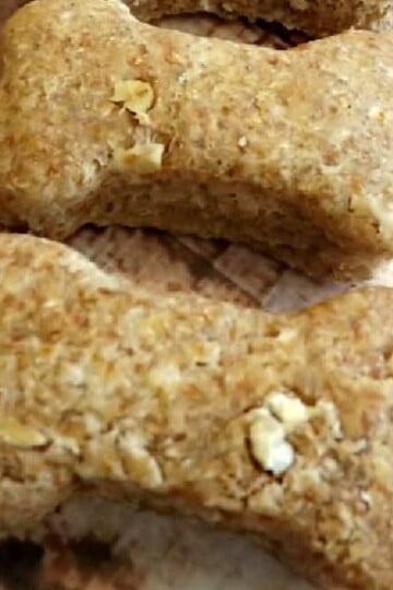 Oatmeal, Peanut Butter & Banana Dog Treats Recipe