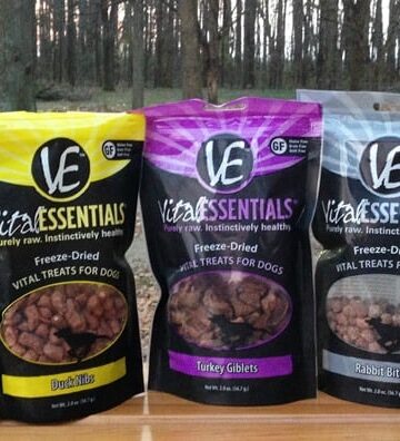 Vital Essentials Raw Vital Treats for Dogs & Cats #Review #ChristmasMM15