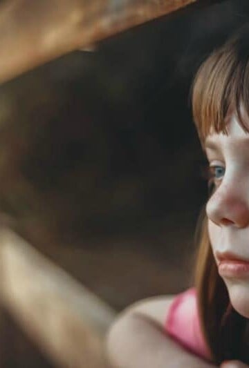 4 Tips to Help Your Kids Deal with the Death of a Family Pet