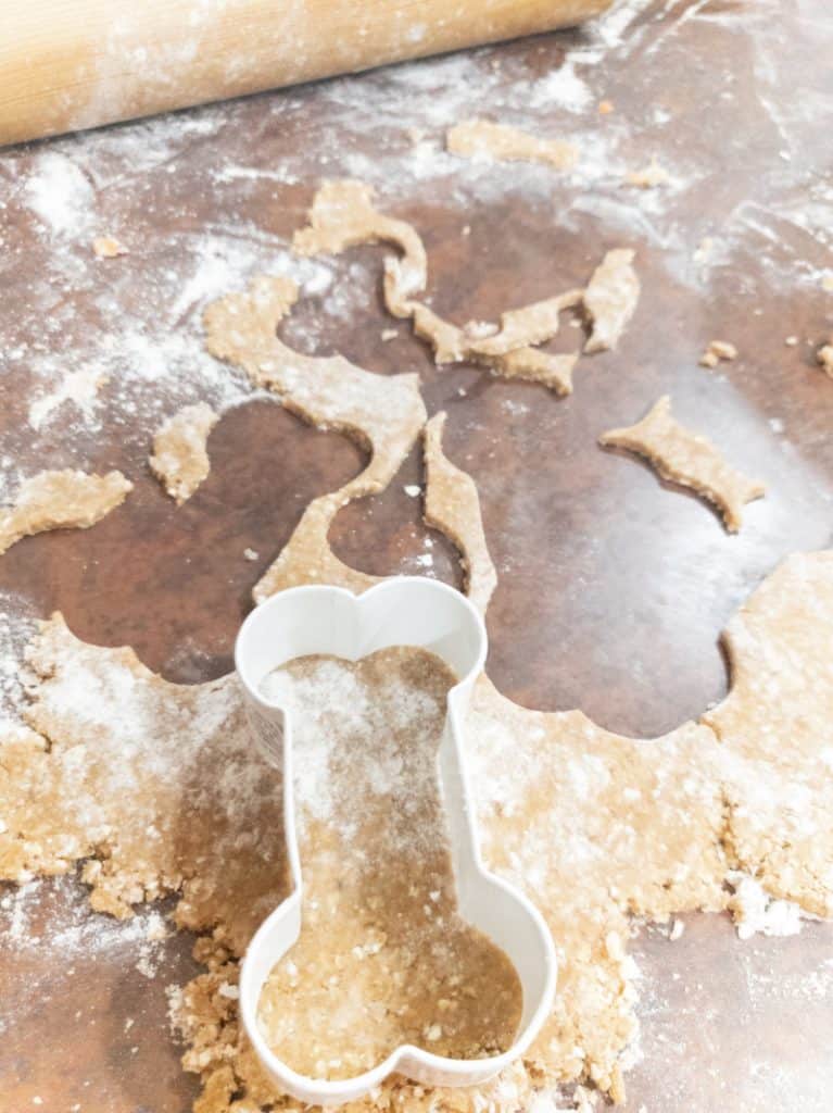 How to Make Peanut Butter Oatmeal Banana Dog Treats Miss Molly Says